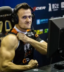 pashaBiceps, Creator